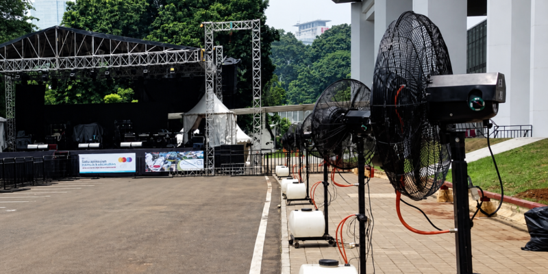 Harga Rental Misty Fan Matraman Duren Sawit Jakarta Timur untuk Event Outdoor