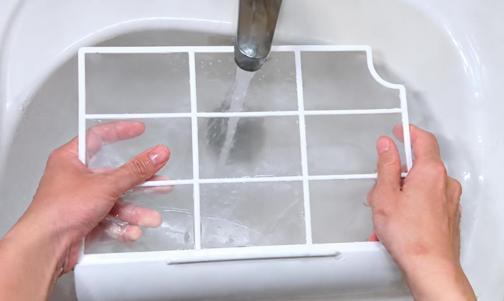 Cara Maintenance AC Portable - Membersihkan Filter Udara